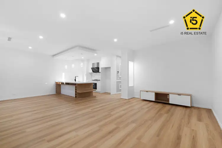 Sixth view of Homely house listing, 4 Lahore Close, Mount Cottrell VIC 3024