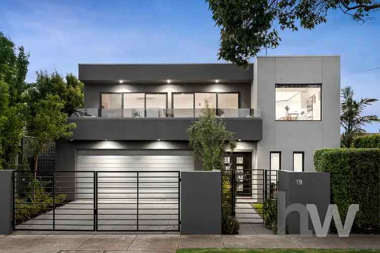 19 Noble Street, Newtown VIC 3220