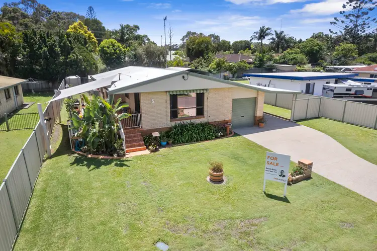 Second view of Homely house listing, 5 June Crescent, Noosaville QLD 4566