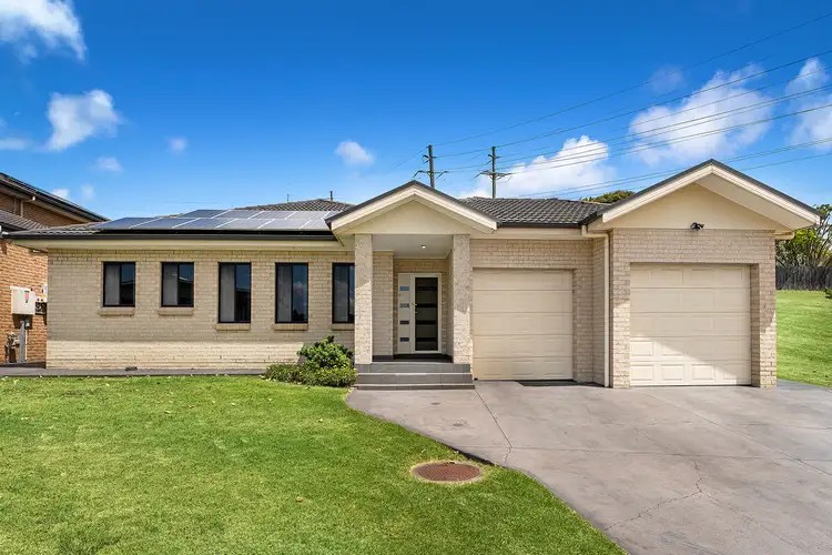 63 Whimbrel Avenue, Lake Heights NSW 2502