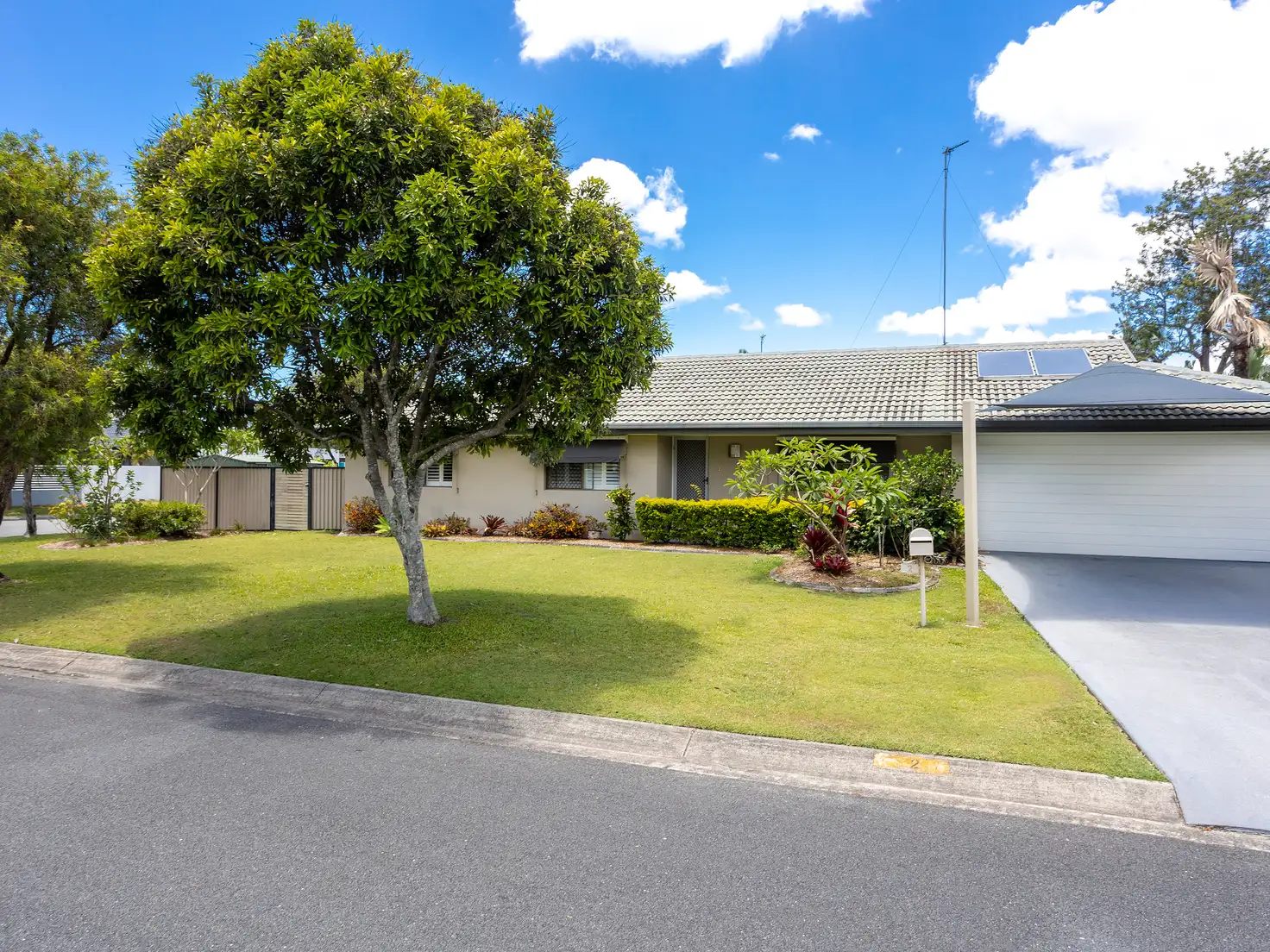 Main view of Homely house listing, 2 Pipit Parade, Burleigh Waters QLD 4220