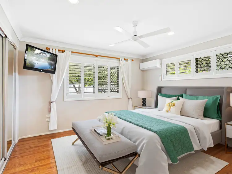Fifth view of Homely house listing, 2 Pipit Parade, Burleigh Waters QLD 4220