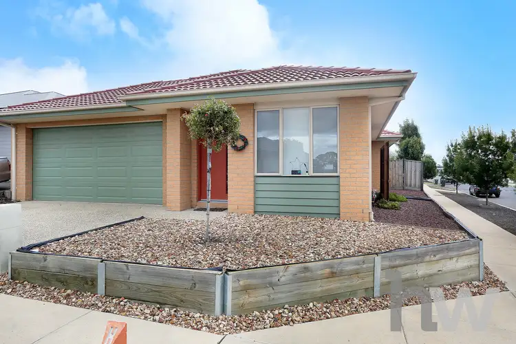 2 Stannis Street, Charlemont VIC 3217