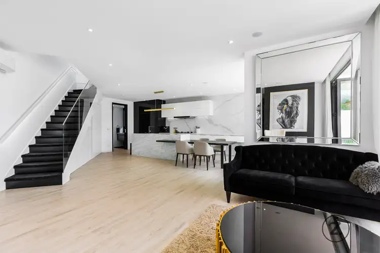 27 Railway Avenue, Armadale VIC 3143