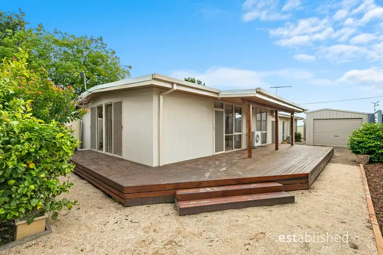2 Callanan Grove, Werribee South VIC 3030