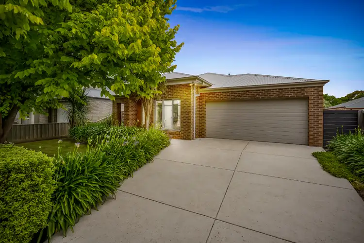 9A Howey Street, Gisborne VIC 3437