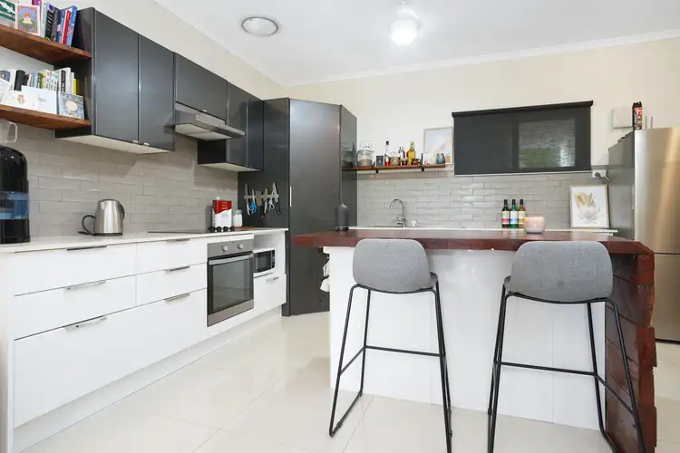 Main view of Homely unit listing, 17/11 Chong Wee Avenue, Woolner NT 820