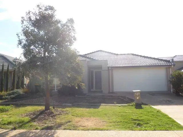 9 Sunflower Walk, Sanctuary Lakes VIC 3030
