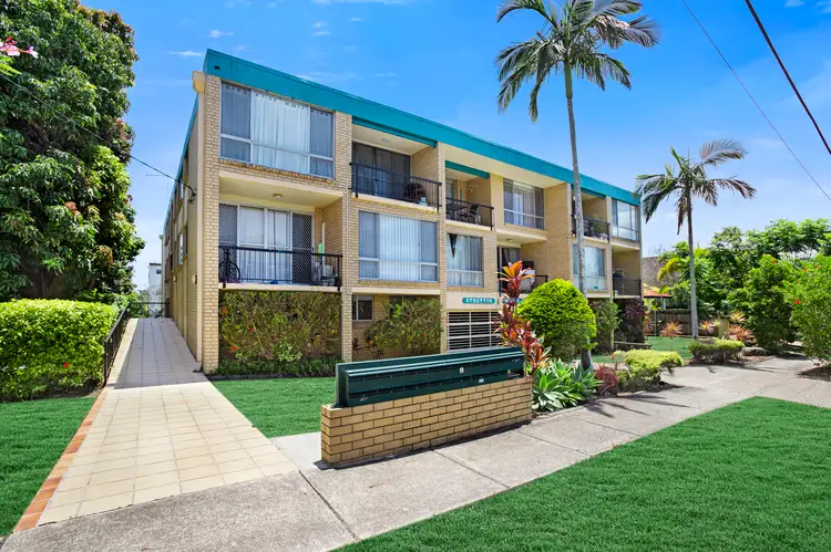 Main view of Homely unit listing, 2/52 Sisley Street, St Lucia QLD 4067