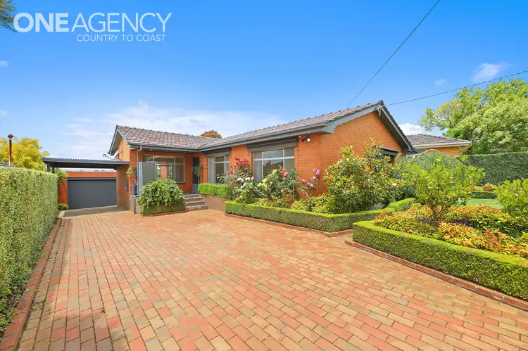 Main view of Homely house listing, 10 Sinclair Street, Warragul VIC 3820