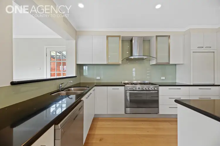 Fourth view of Homely house listing, 10 Sinclair Street, Warragul VIC 3820