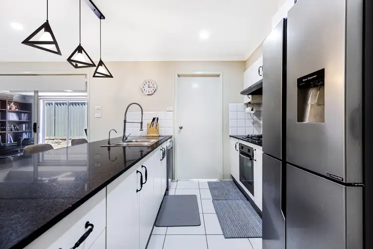Fifth view of Homely house listing, 10 Pandorea Street, Claremont Meadows NSW 2747
