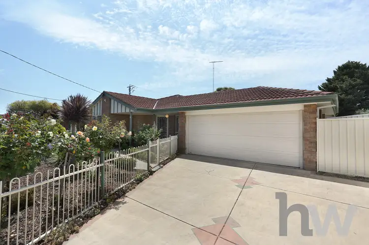1 Carbine Drive, St Albans Park VIC 3219
