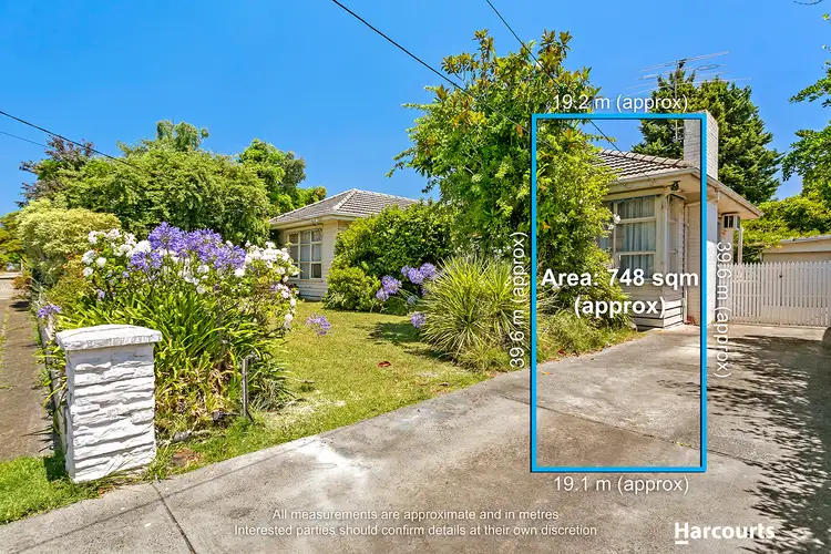 Main view of Homely house listing, 5 Viewbank Road, Mount Waverley VIC 3149