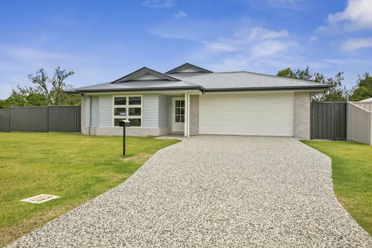 19 Kensington Drive, Southside QLD 4570