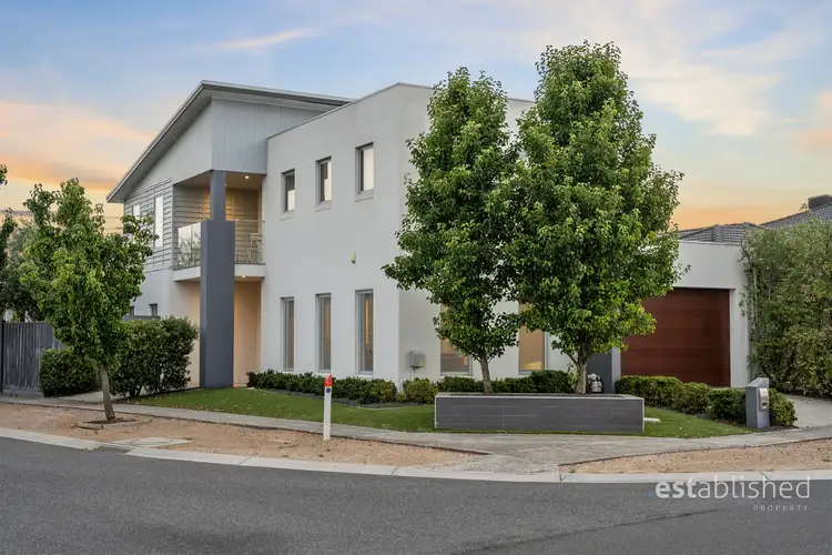 8 Stoneyfell Road, Point Cook VIC 3030