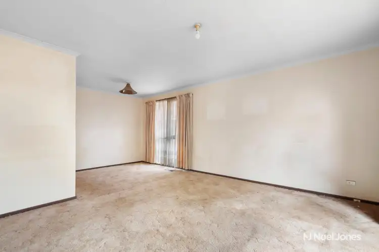 Second view of Homely house listing, 8 Dee Place, Rowville VIC 3178
