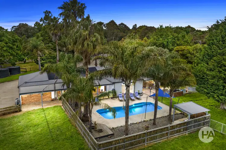 4 The Knoll, Somerville VIC 3912