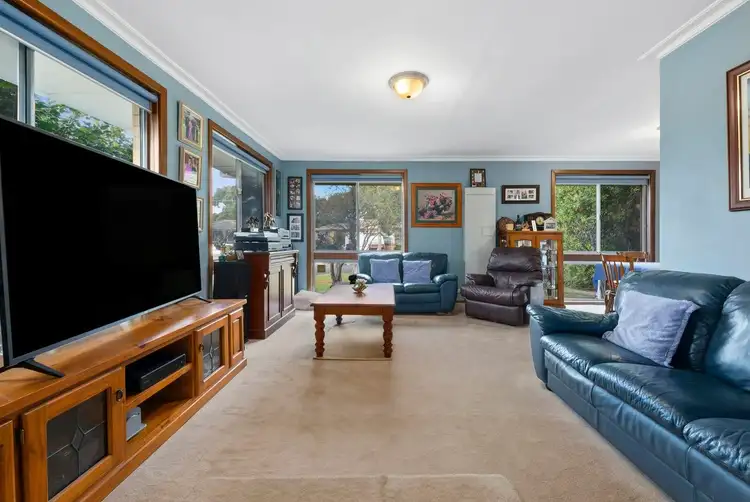 Fourth view of Homely house listing, 10 Amoore Avenue, Highton VIC 3216