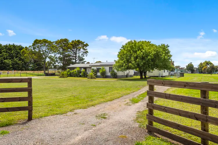 Third view of Homely house listing, 28 Glenfern Road, Romsey VIC 3434