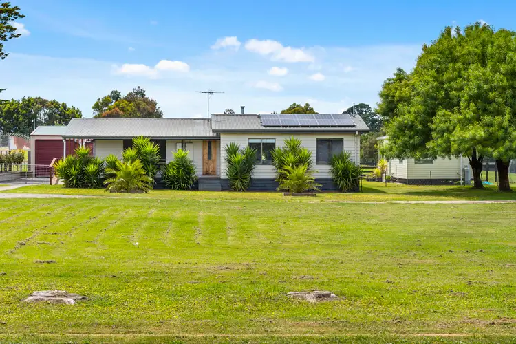 Fourth view of Homely house listing, 28 Glenfern Road, Romsey VIC 3434