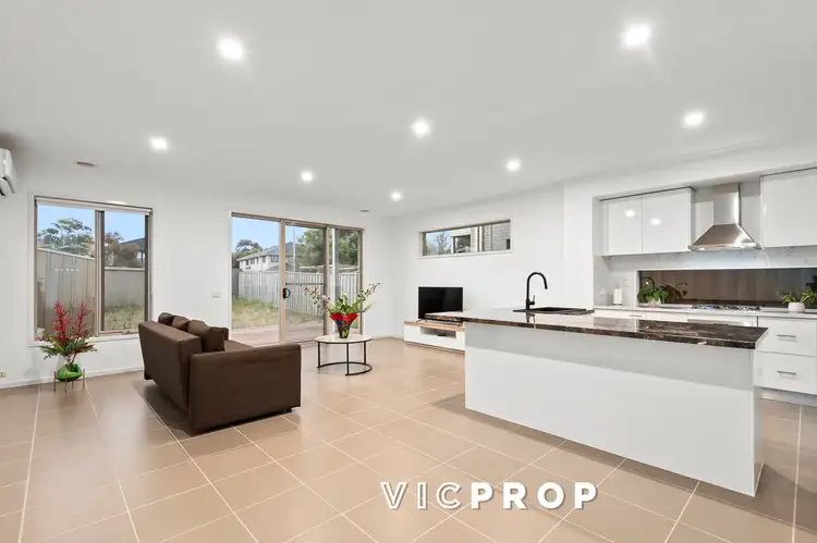 Fifth view of Homely townhouse listing, 3 Broadbeach Circuit, Sanctuary Lakes VIC 3030
