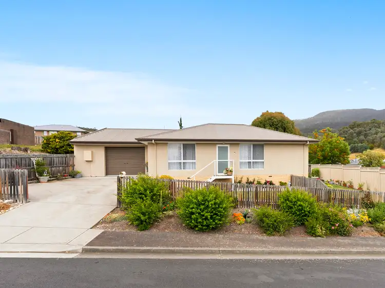 2A Ebden Street, Claremont TAS 7011