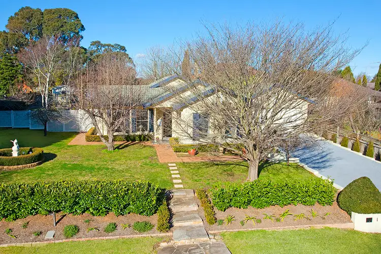 1 Linden Way, Bowral NSW 2576