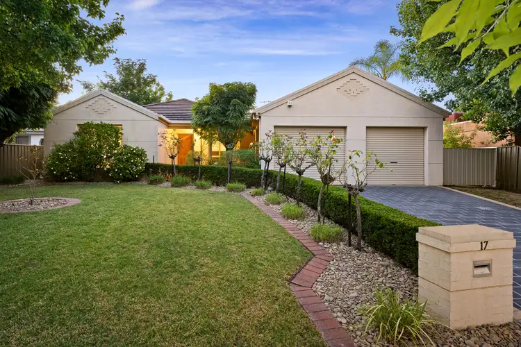 17 Mountford Crescent, East Albury NSW 2640