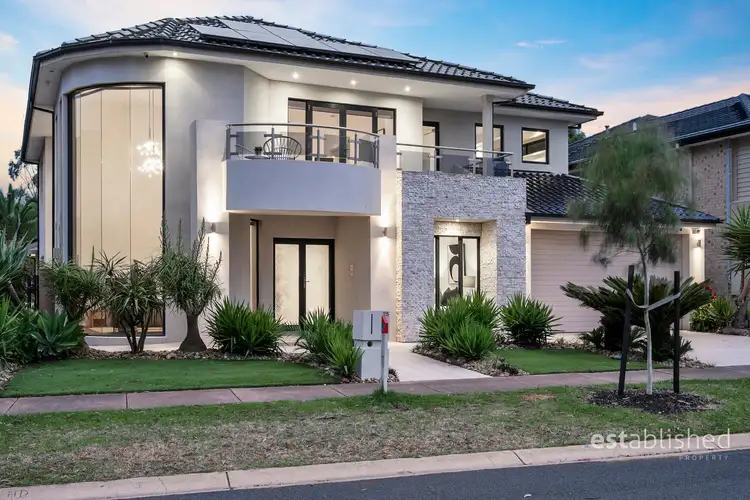 25 Monterey Bay Drive, Sanctuary Lakes VIC 3030