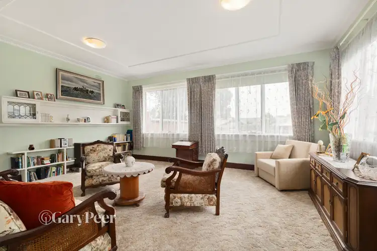 Second view of Homely house listing, 8 Newham Grove, Ormond VIC 3204