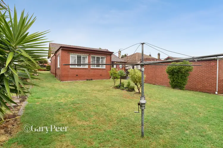 Fifth view of Homely house listing, 8 Newham Grove, Ormond VIC 3204