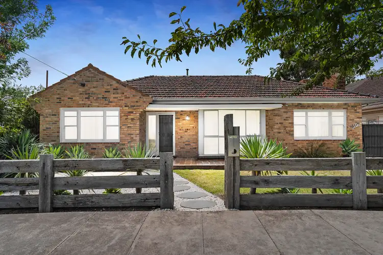 10 Suffolk Street, Maidstone VIC 3012