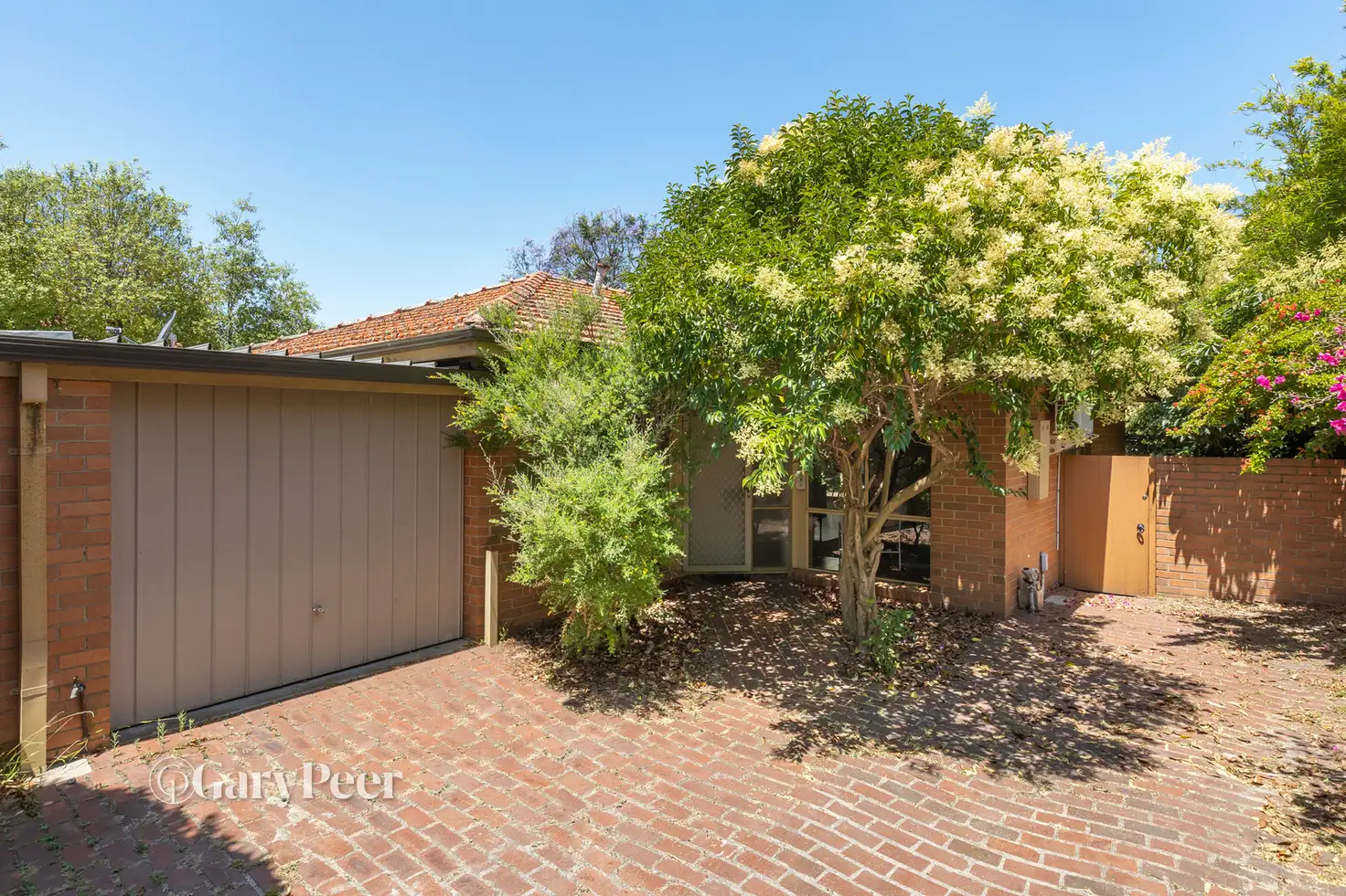 Main view of Homely unit listing, 2/8 Stone Street, Caulfield South VIC 3162