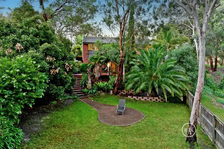 68 Booyan Crescent, Greensborough VIC 3088