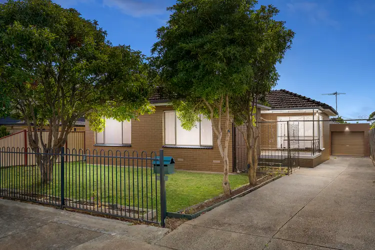 34 Ivanhoe Avenue, St Albans VIC 3021