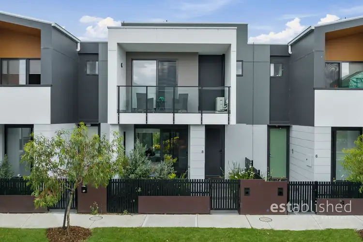 8 Waverley Place, Point Cook VIC 3030
