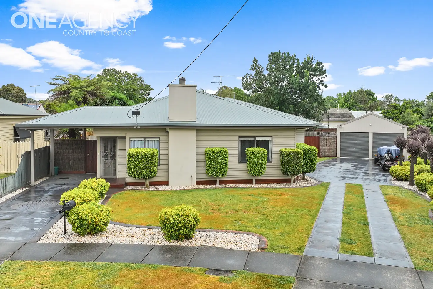 Main view of Homely house listing, 10 Gloucester Place, Warragul VIC 3820