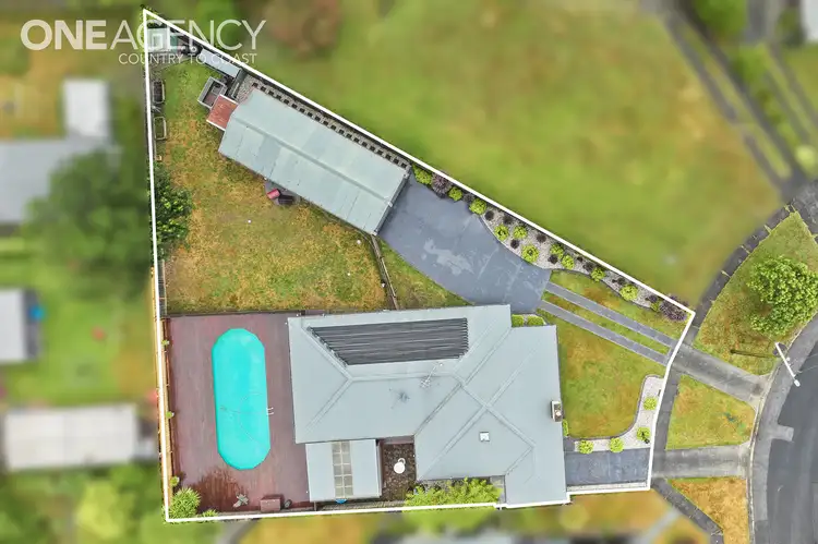 Third view of Homely house listing, 10 Gloucester Place, Warragul VIC 3820