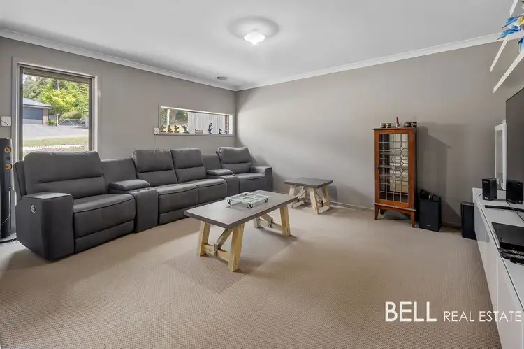 Fourth view of Homely house listing, 8 Carawa Street, Cockatoo VIC 3781