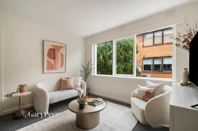 Third view of Homely apartment listing, 5/15 Oak Grove, Ripponlea VIC 3185