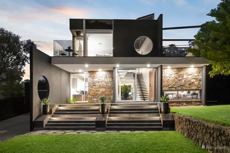 35 Highpoint Crescent, Eltham North VIC 3095