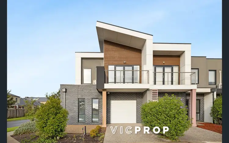 51 Chessington Drive, Williams Landing VIC 3027