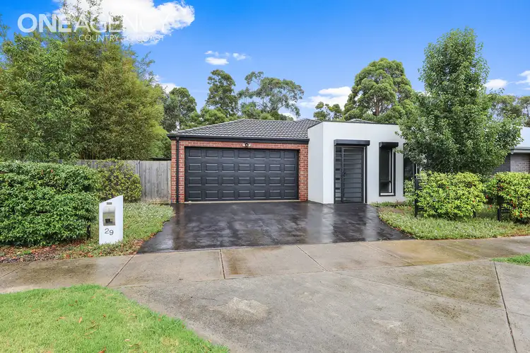 29 Pepper Crescent, Drouin VIC 3818