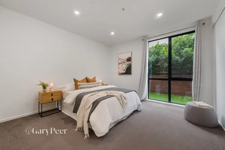 Sixth view of Homely apartment listing, 2/9 Railway Parade, Murrumbeena VIC 3163