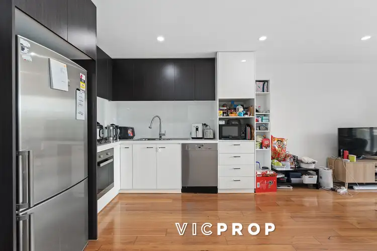 Sixth view of Homely apartment listing, 102/254 Bell Street, Heidelberg Heights VIC 3081