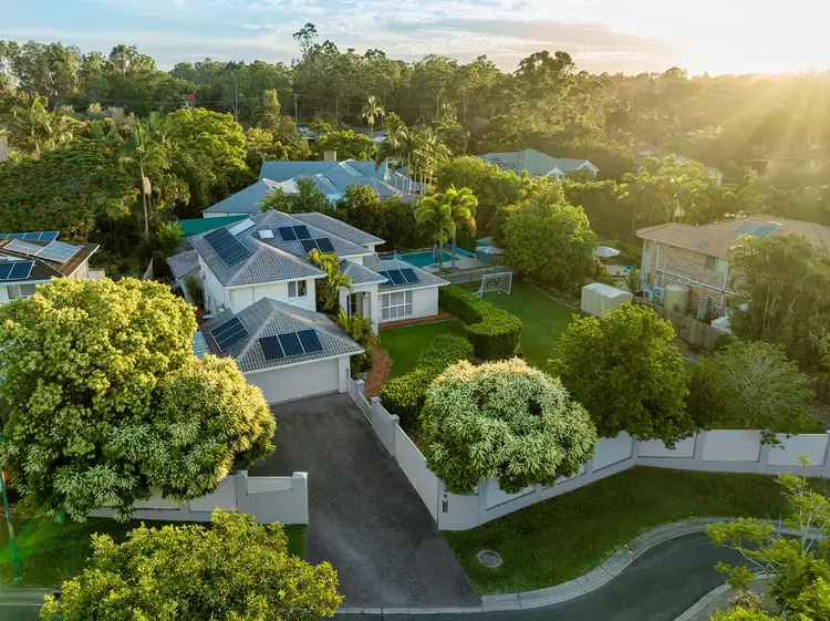 8 Blackbutt Place, Brookfield QLD 4069