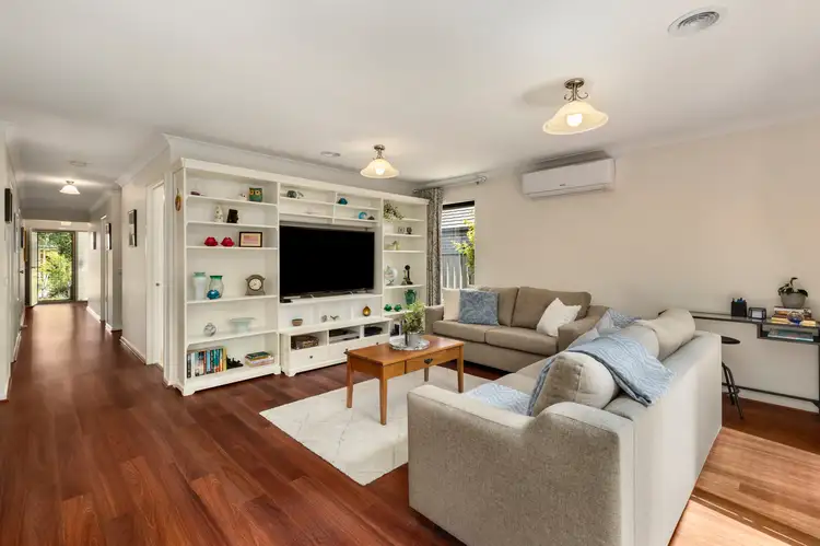 35 Ventasso Street, Clyde North VIC 3978