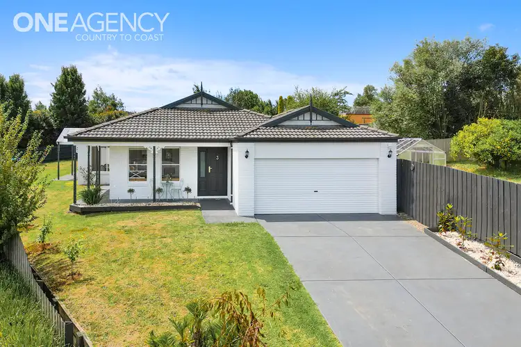Second view of Homely house listing, 3 Sturt Place, Warragul VIC 3820