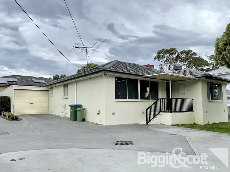 30 Faraday Road, Croydon South VIC 3136